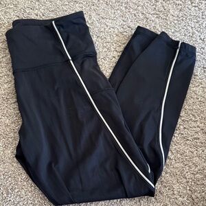 Athleta Tailwind 7/8 tight Size: M